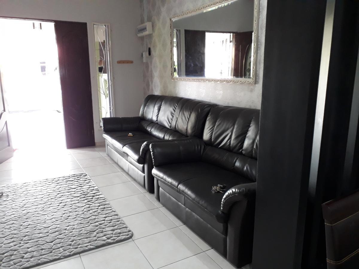 Damai Homestay *